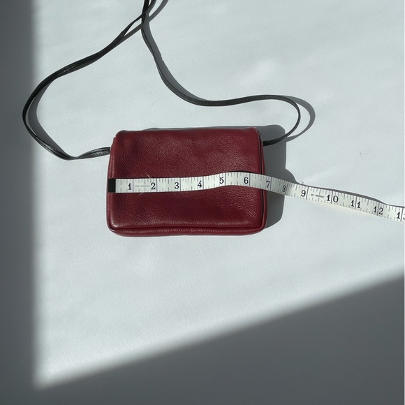 NWOT Handmade Spirit Of The Wild Red Healing Hands Small Crossbody - Picture 7 of 9